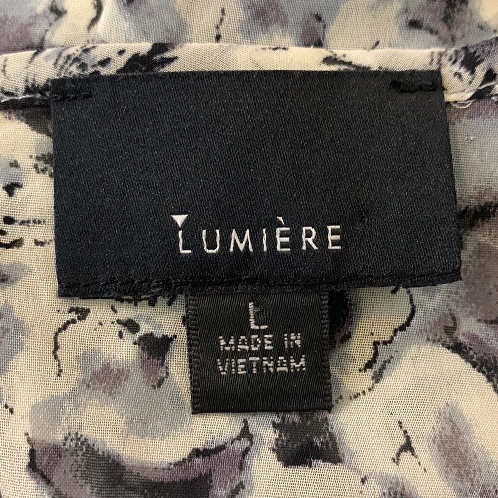 Lumiere Black and white floral semi-sheer lace shoulder long sleeve top - Picture 9 of 11